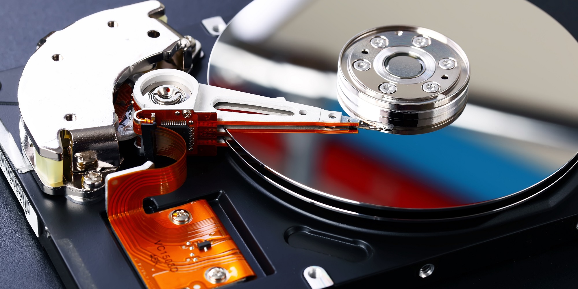 Скорость работы hdd. Жесткий диск. Жесткий диск ПК. Физический жесткий диск. Прозрачные HDD.