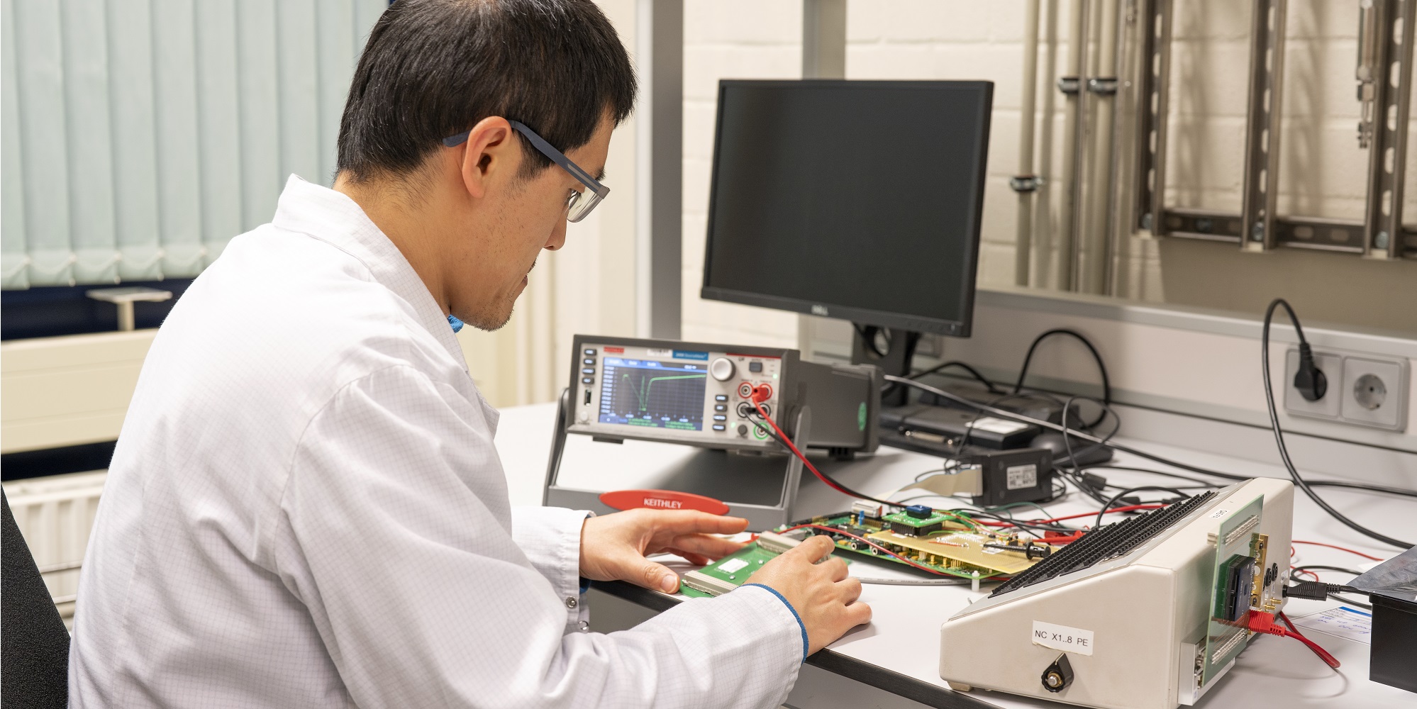 Design of analog electronics - analog electronics 1 - High Tech Institute